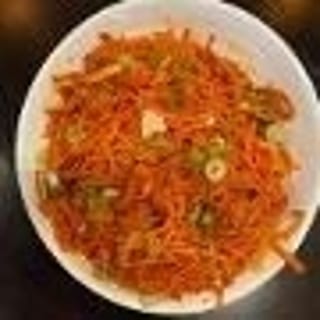 CHICKEN HAKKA NOODLES
