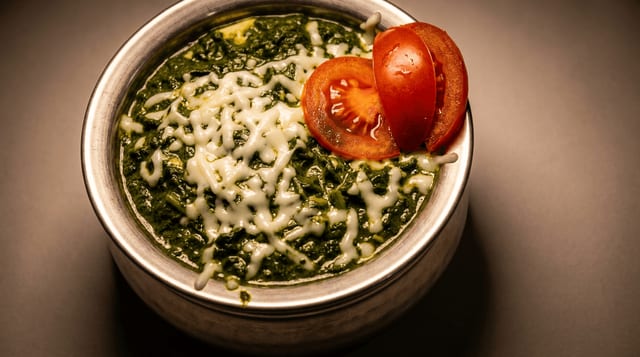 Lasooni Palak Paneer.