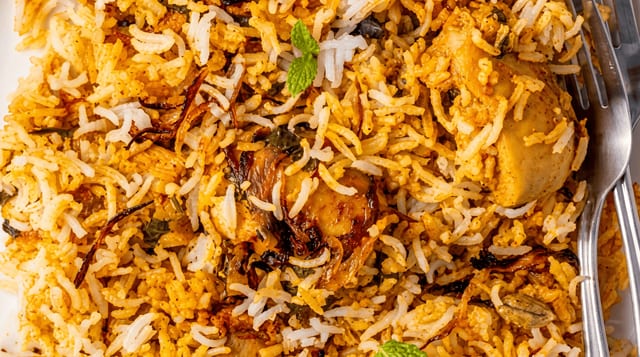 Hyderabadi Boneless Chicken Dum Biryani.